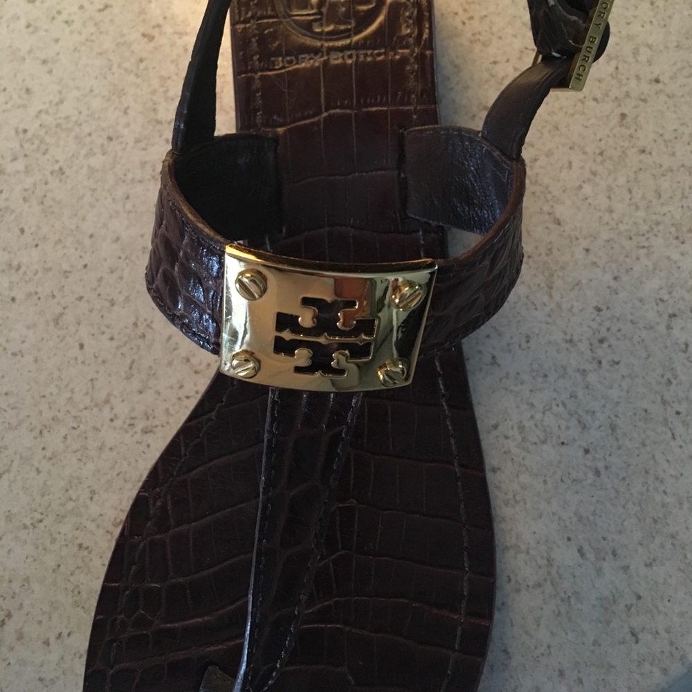 Classic sandal.